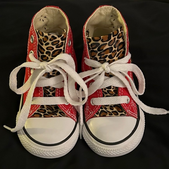 Red Bedazzled Custom Infant/Toddler Converse Size 6 (New Without Box) - Picture 2 of 3
